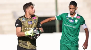 فوز الرجاء بصعوبة على أولمبيك الدشيرة يعقد صدارة الدوري المغربي